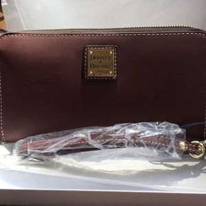 Dooney & Bourke Florentine leather wristlet